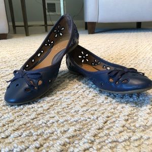 Women’s Sperry Navy Eyelet Shoe, Size 6.5M